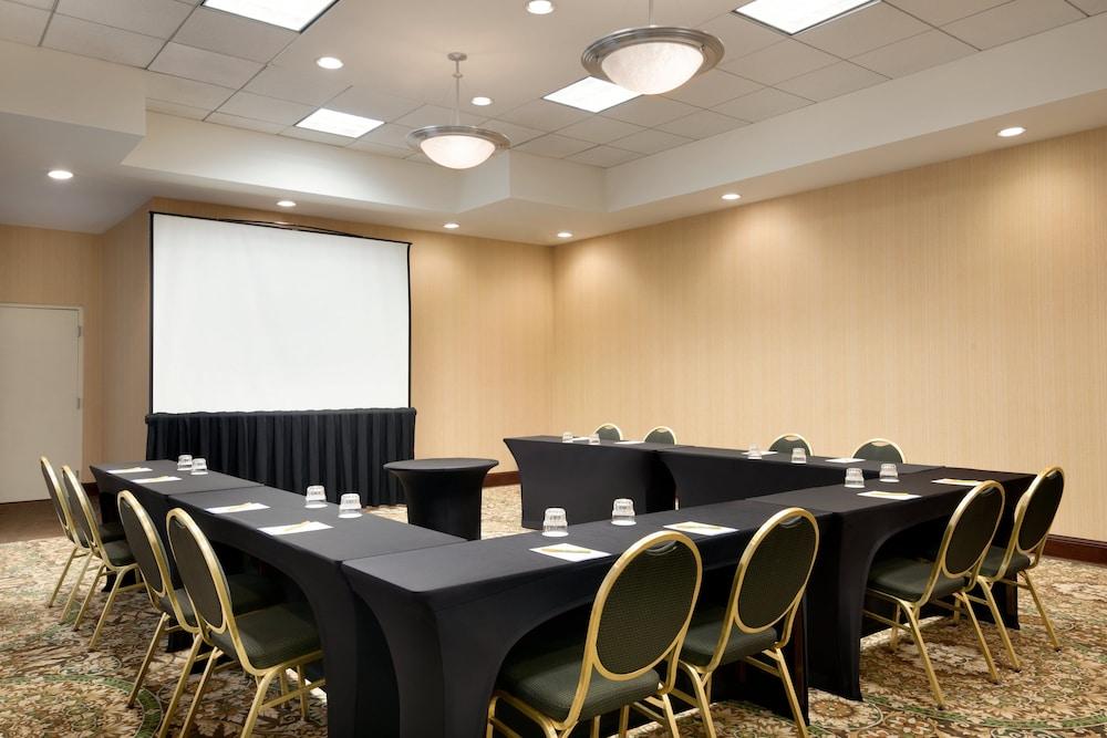 Hilton Garden Inn Fairfax Eksteriør bilde